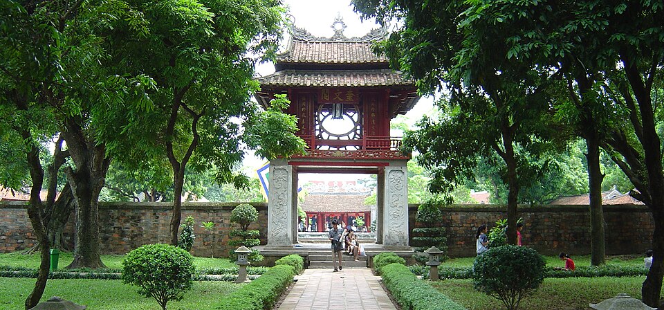Hanoi Temple of Literature (cropped)
